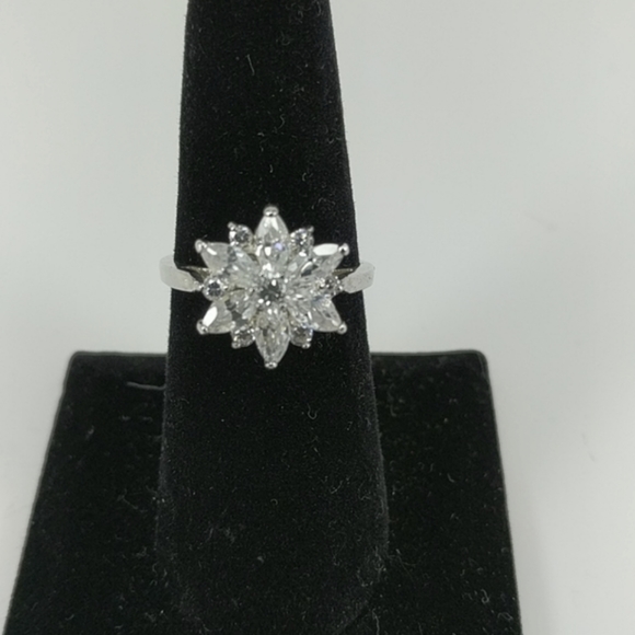 🇨🇦 Dainty Diamanté Ring & Earrings - Picture 2 of 4